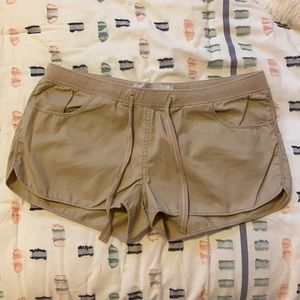 Khaki elastic, tie waist worts.